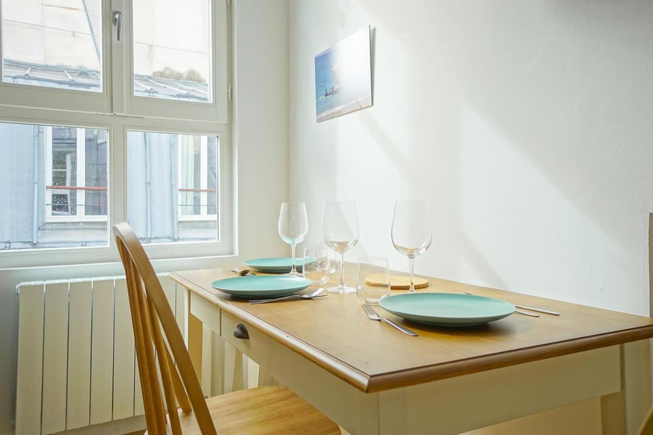 Beautiful Bright Apartment Near The Marais ปารีส ภายนอก รูปภาพ