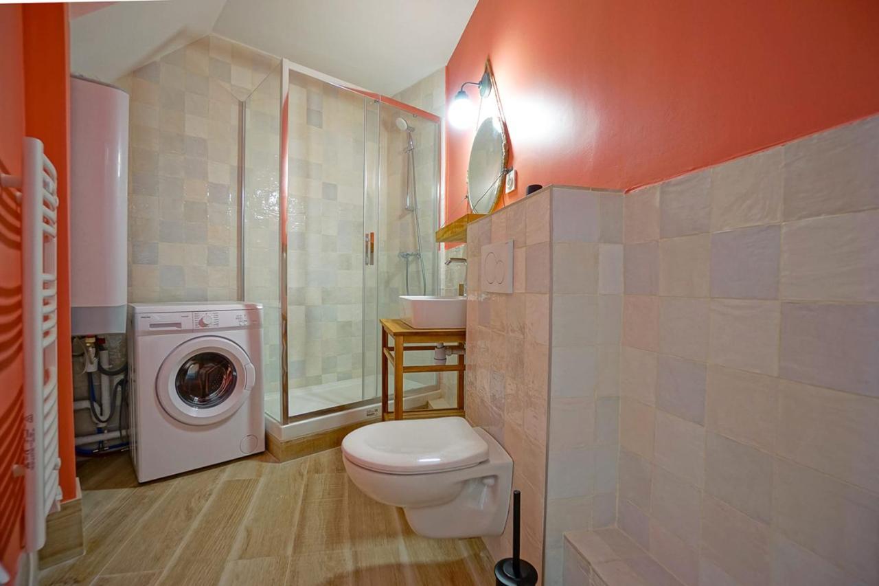 Beautiful Bright Apartment Near The Marais ปารีส ภายนอก รูปภาพ